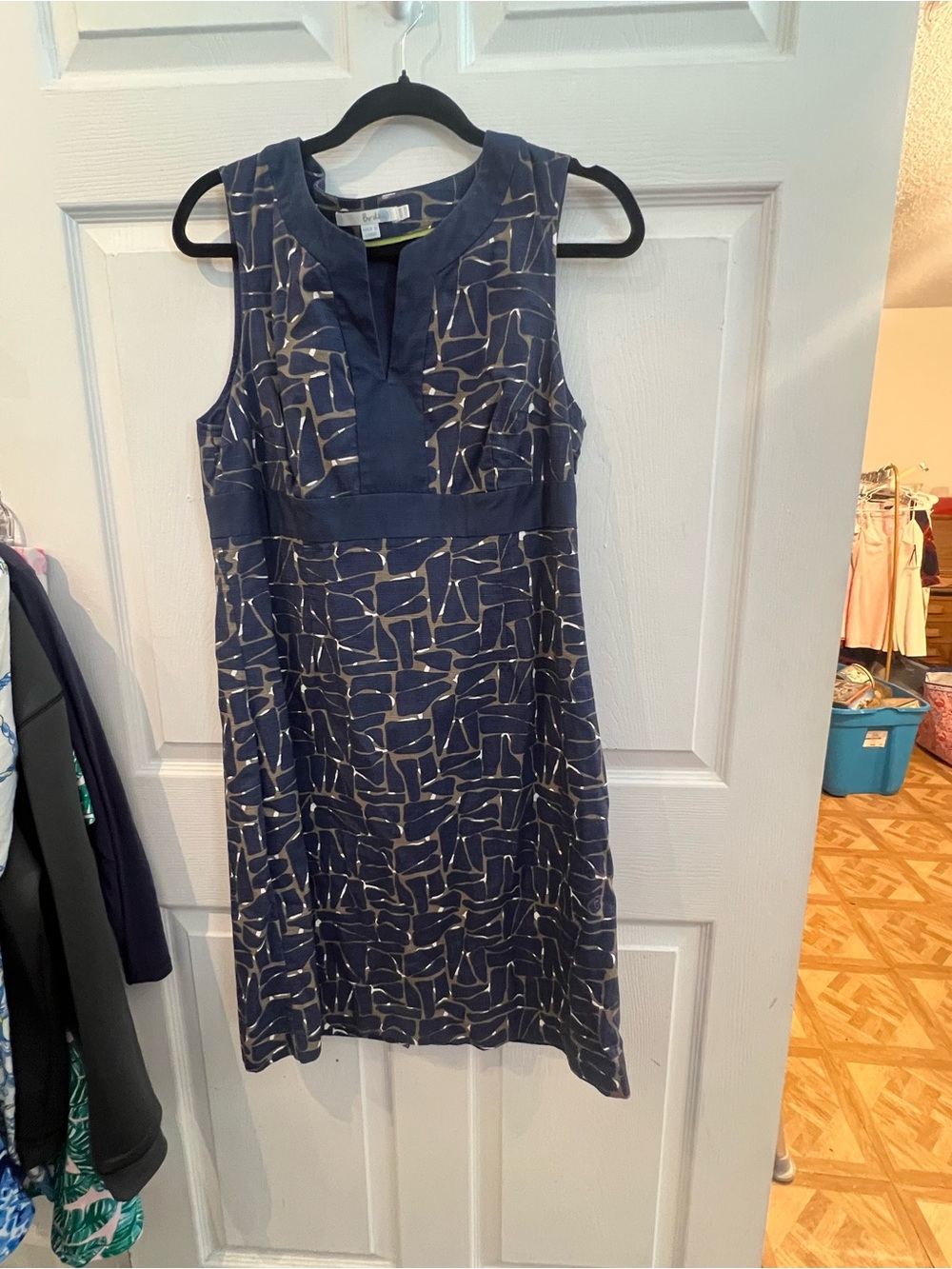 Boden Navy Sleeveless Midi Dress with Cream Abstract Print sz 12